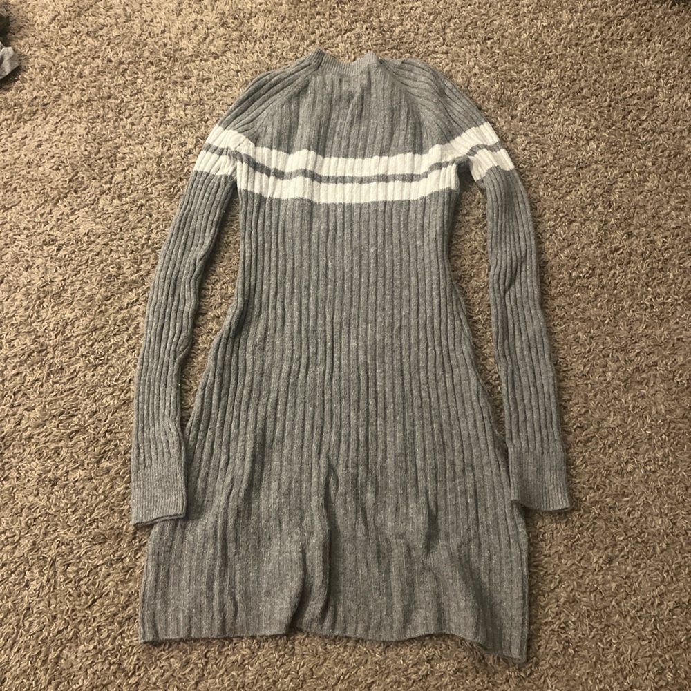 Hollister Gray Knit Sweater